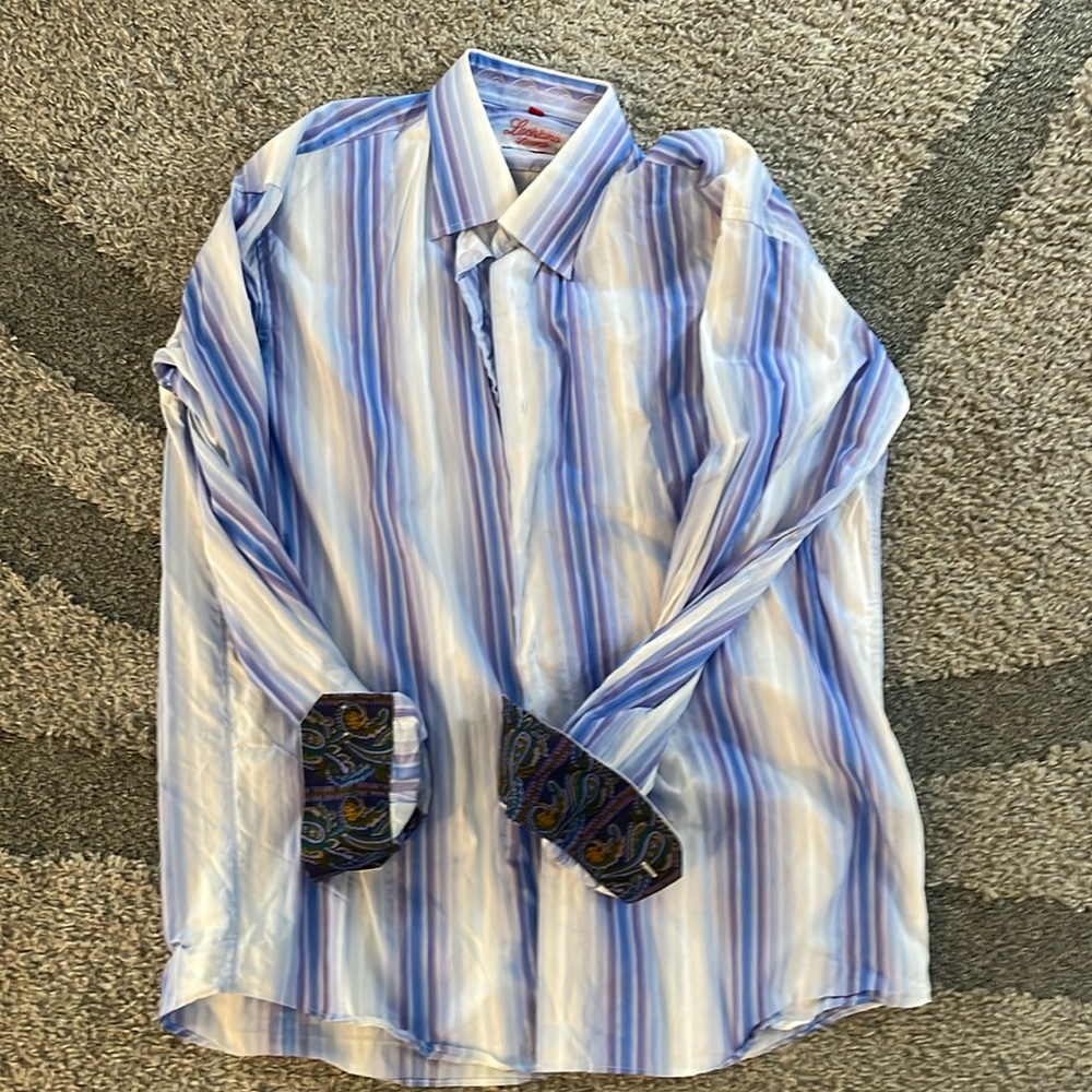 Men’s dress shirt.